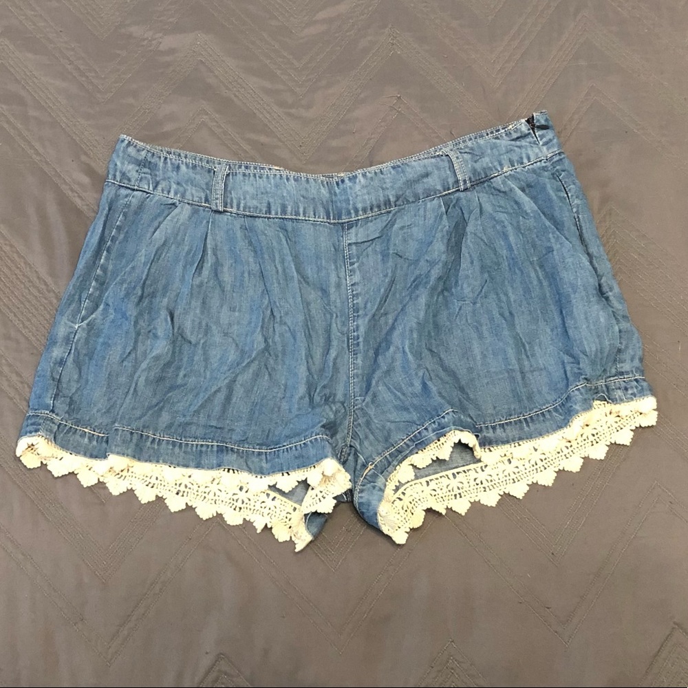 Boutique Lace Shorts